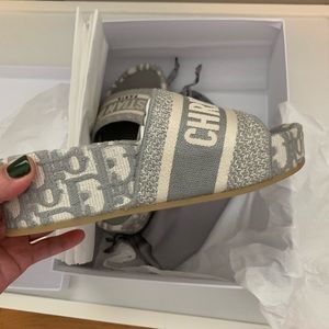 Gorgeous Dior dway platform! Brand new in box
